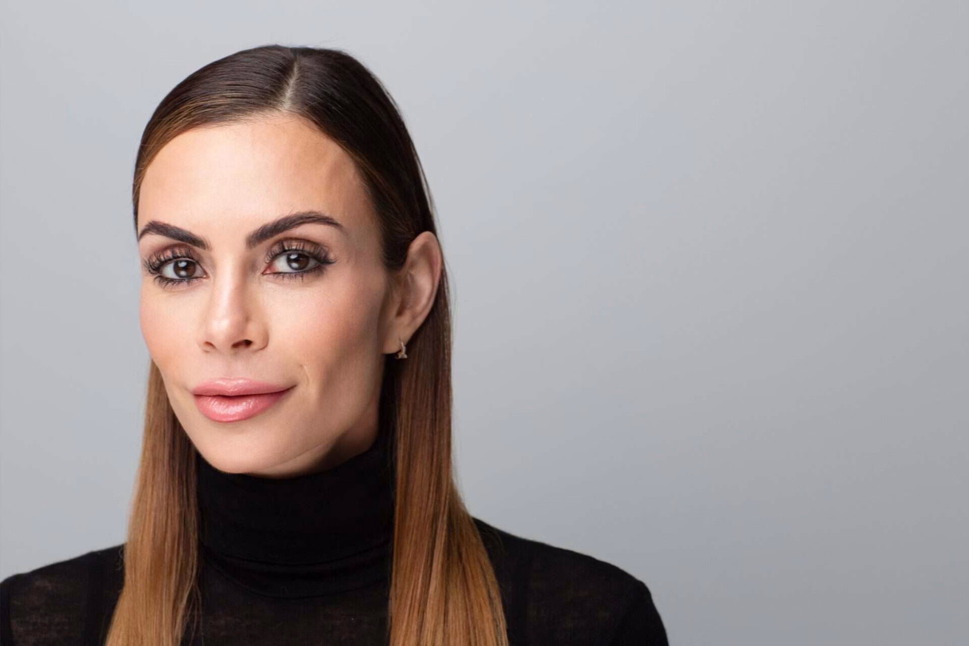 Portrait of lash model